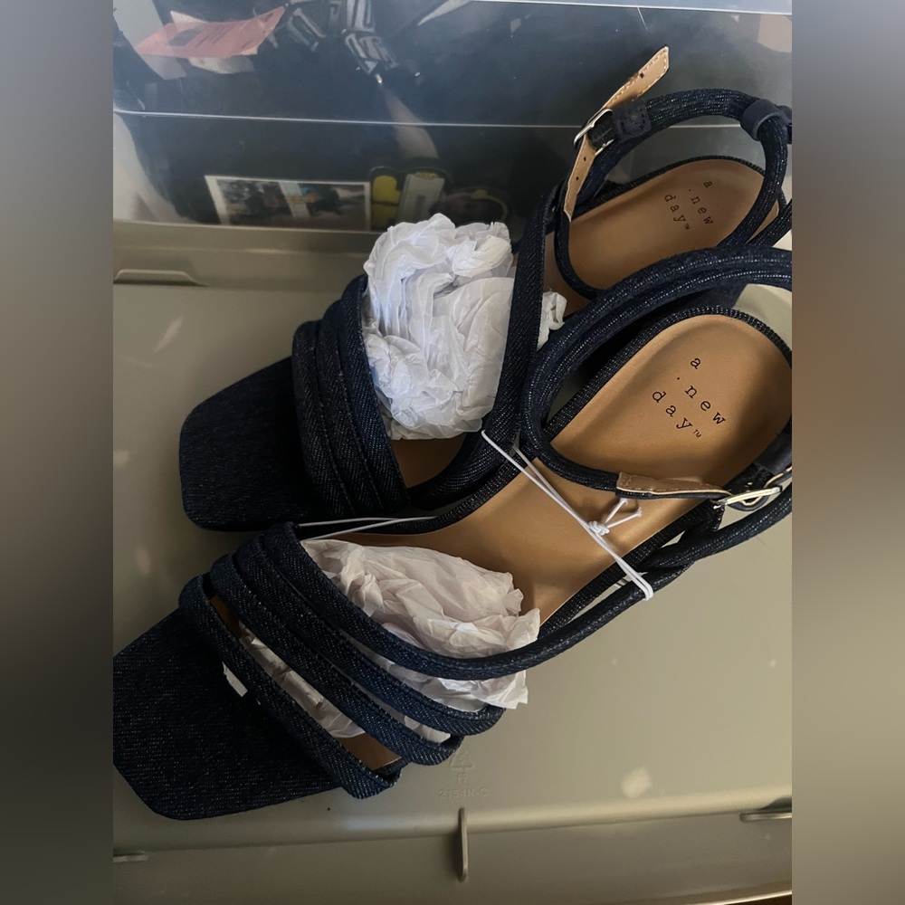 NWT a new blue denim heels